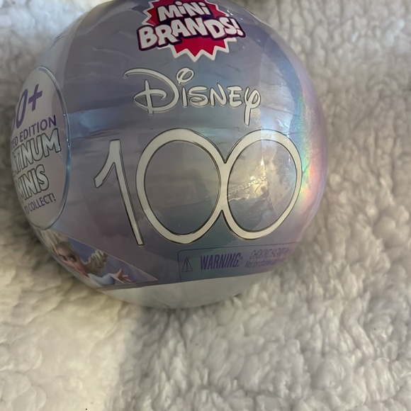 COPY - Zuru Mini Brands Disney 100 Platinum Minis 1 Collector Case 5 mini brand… - Picture 6 of 7